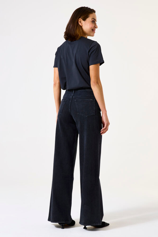 Garcia 9195 Celia Black Wide Leg Jean