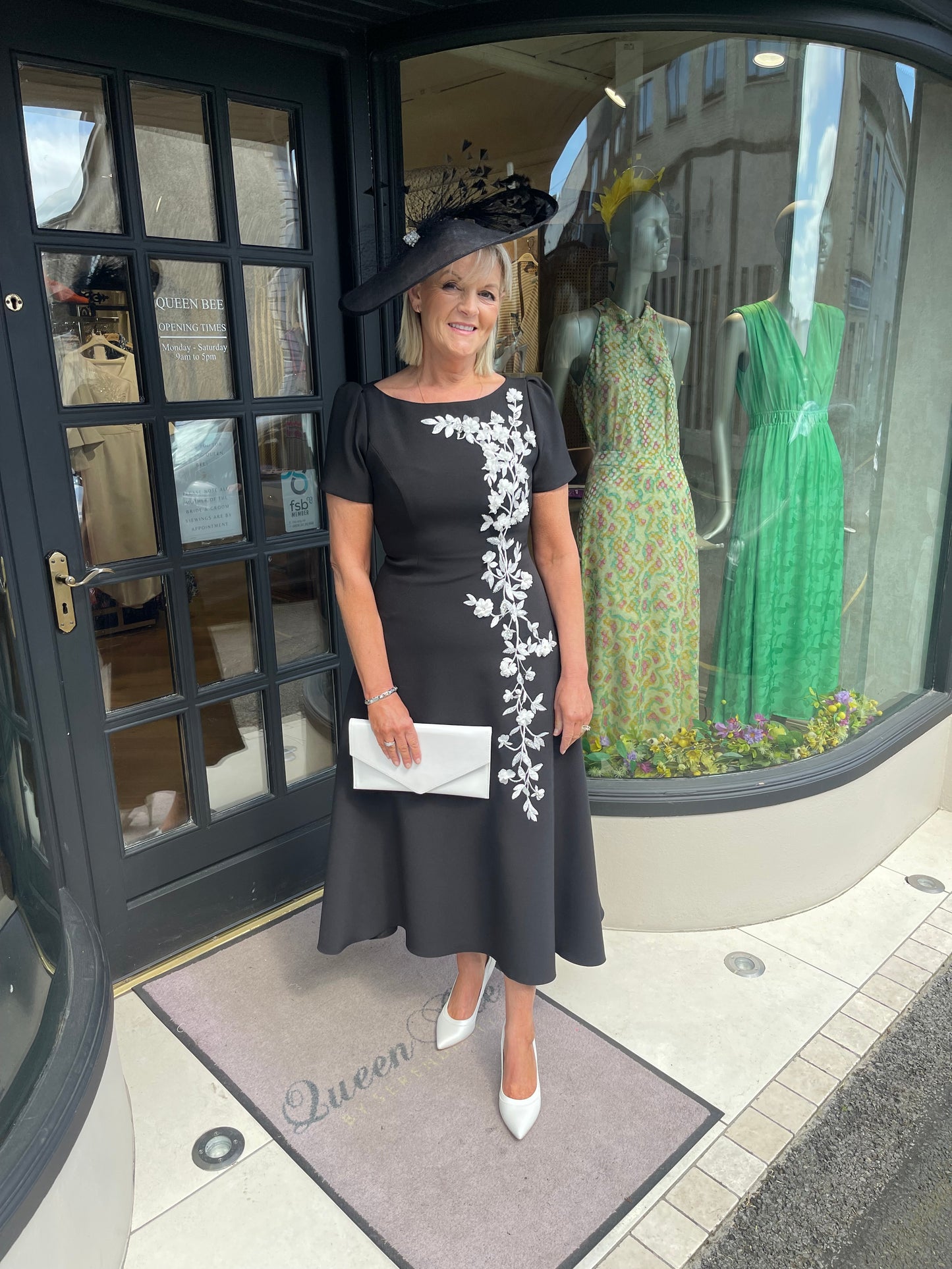 John Charles 66319 Black And White Crepe And Lace Applique