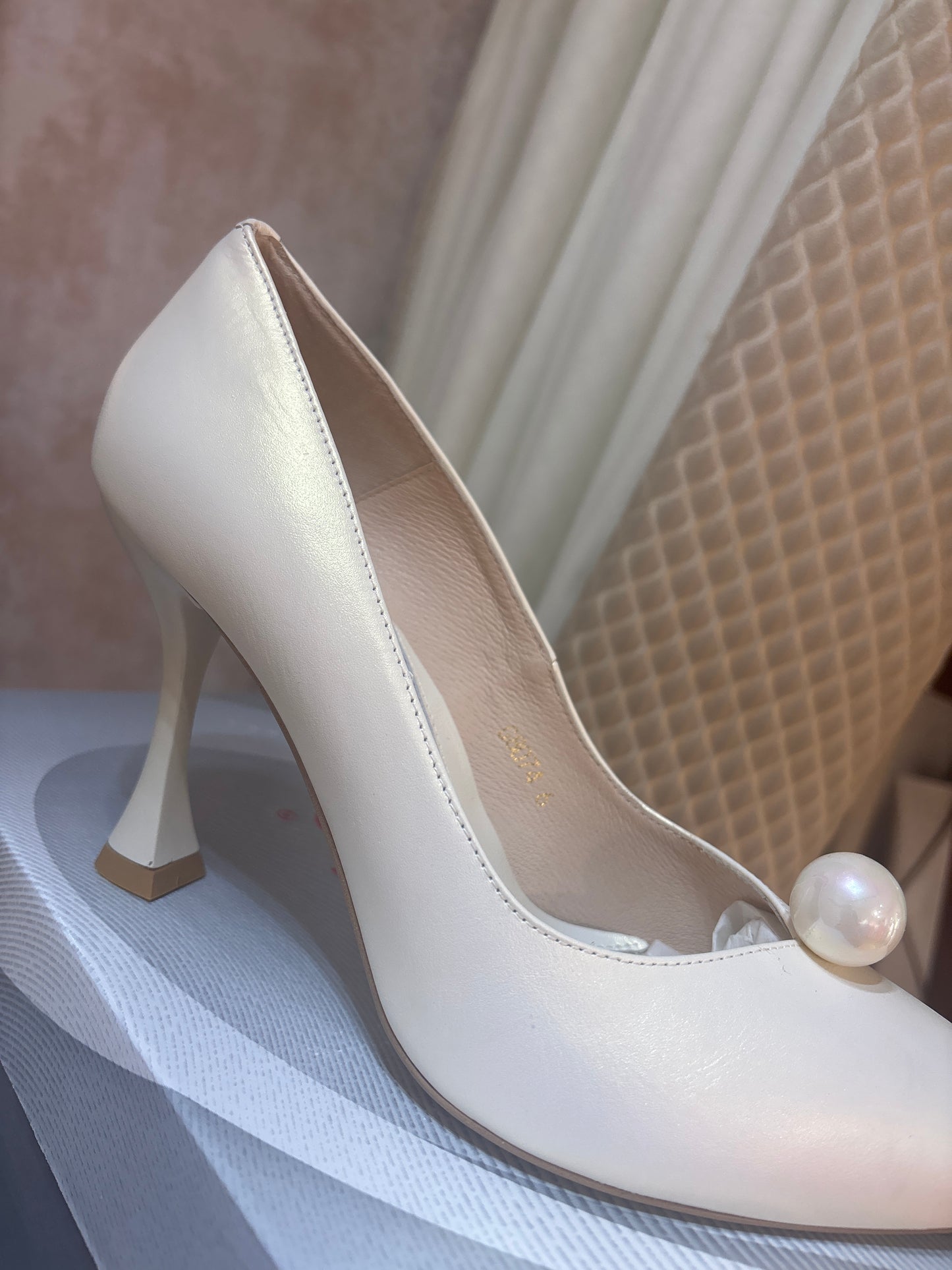 Emis Ivory Pearalised Cuban High Heel