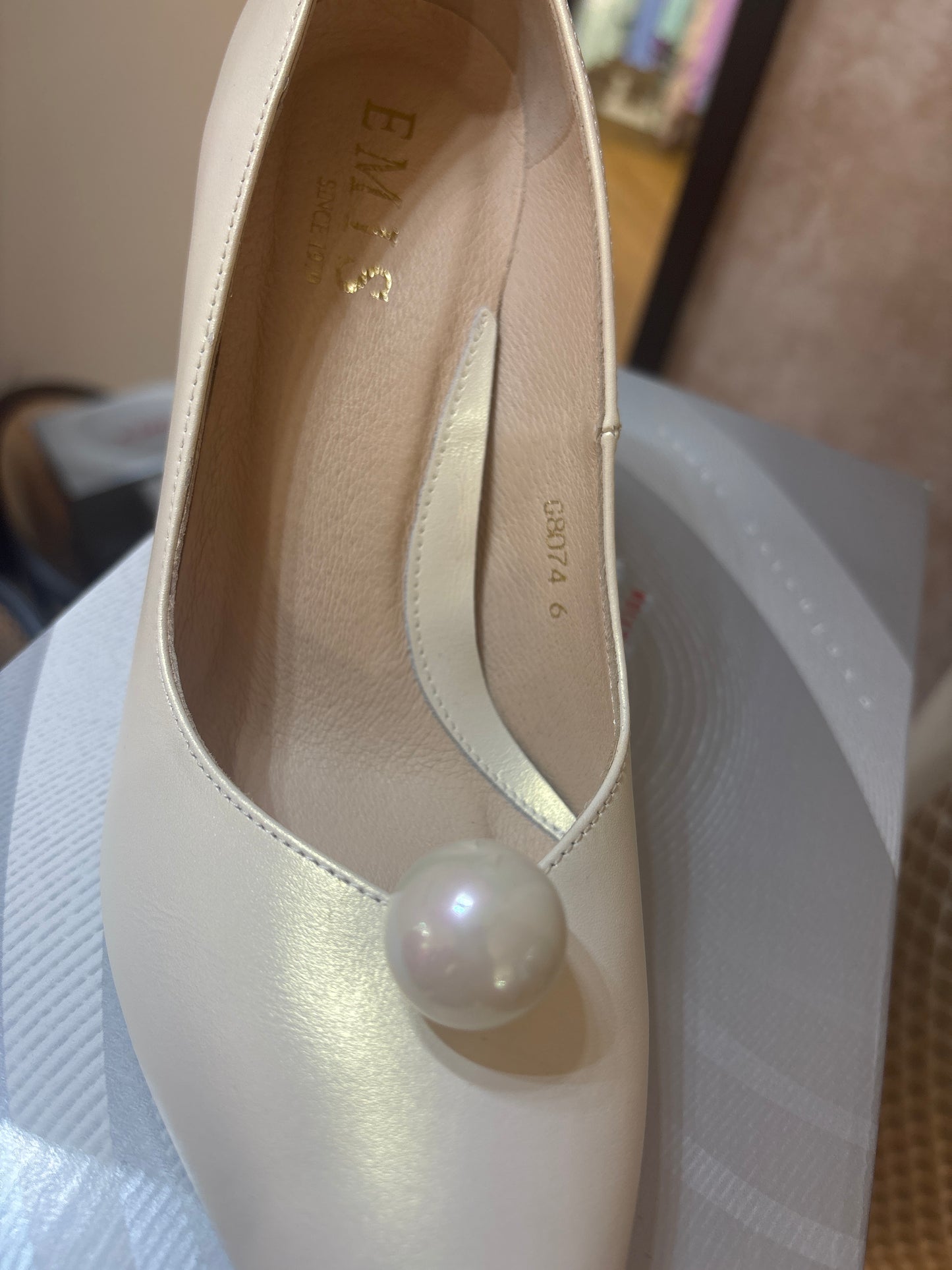 Emis Ivory Pearalised Cuban High Heel