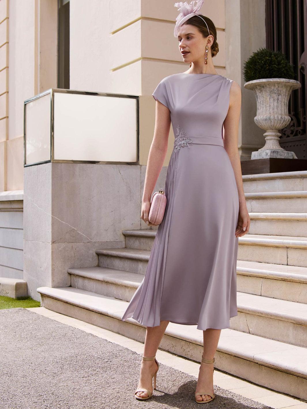 Couture Club 1G2P4 Mauve Floral Pleat Dress