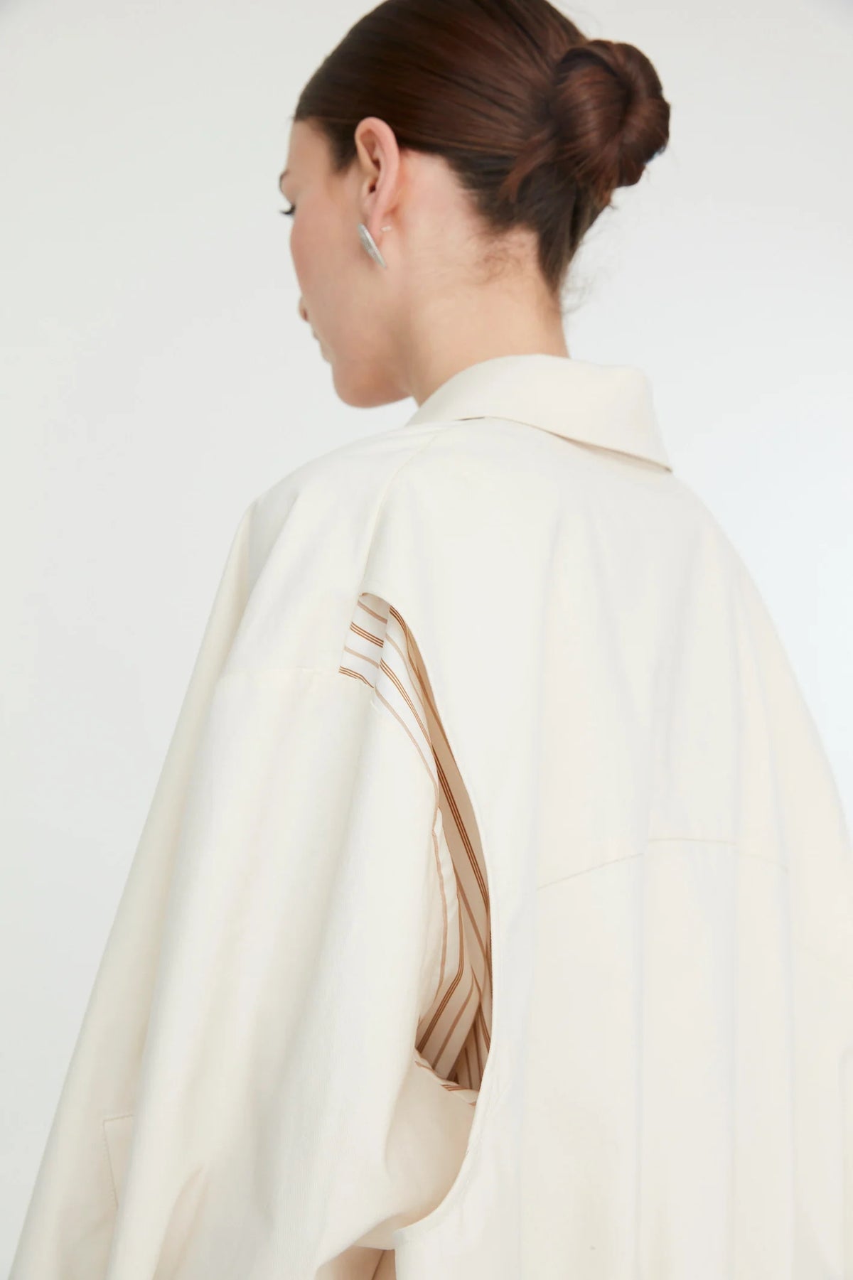 Jovonna Claudia Cream Jacket/Shirt