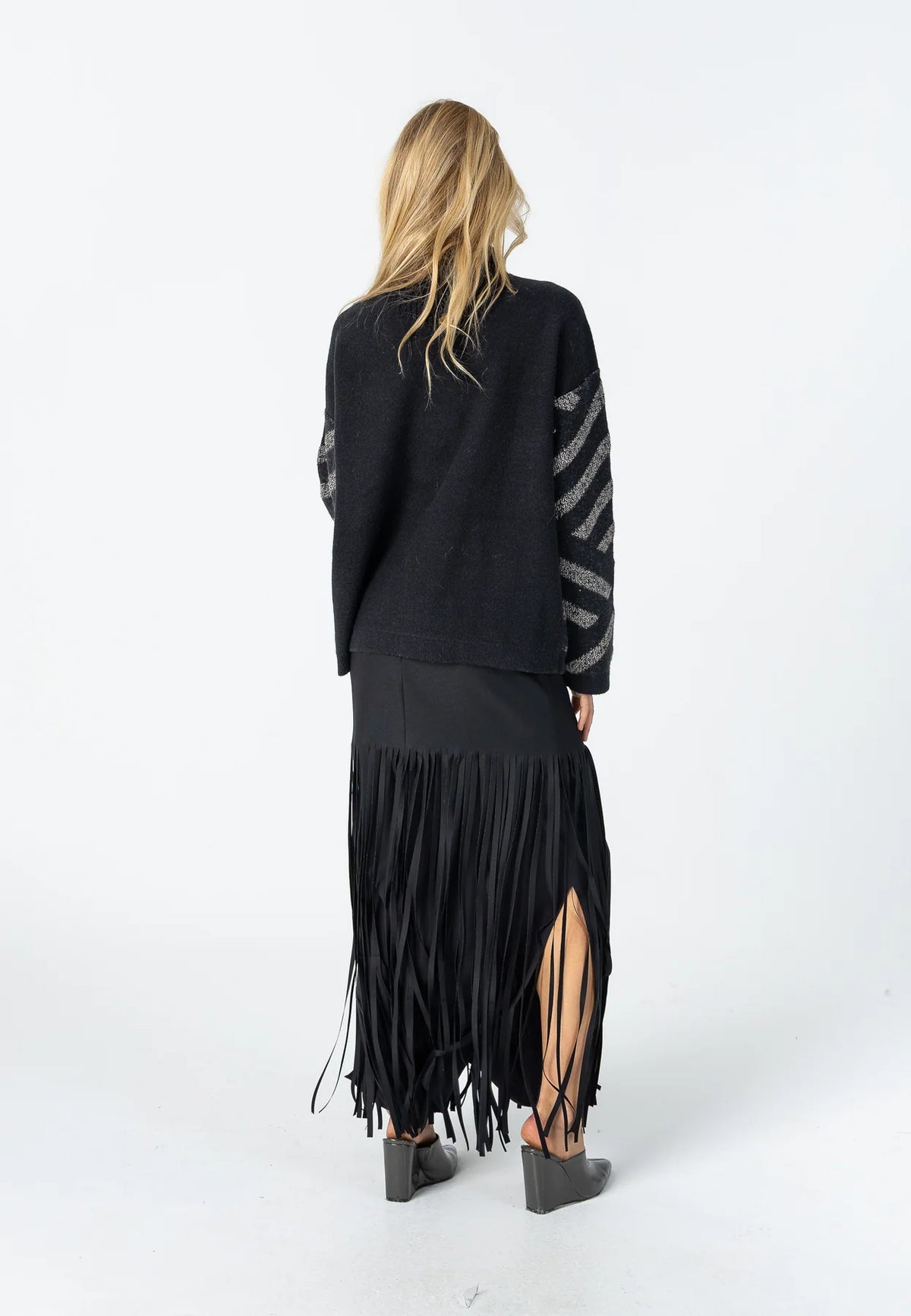 Coster 264 - 2413 Black/Sand Stripe Knit