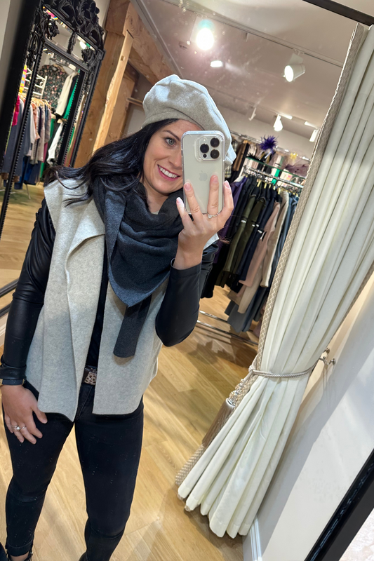 Henriette Steffensen Sand Baret