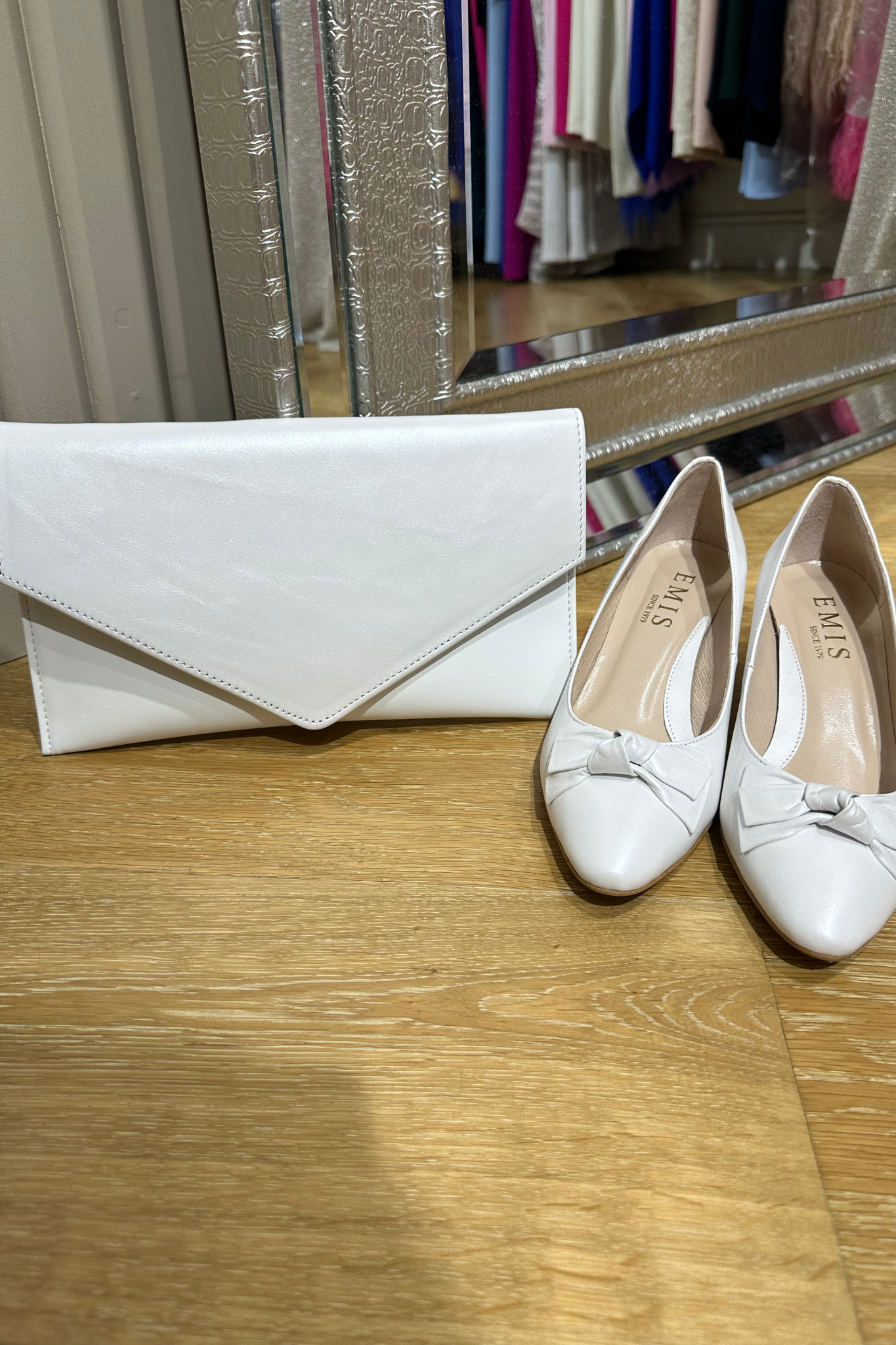 Emis Ivory Bow Low Heel