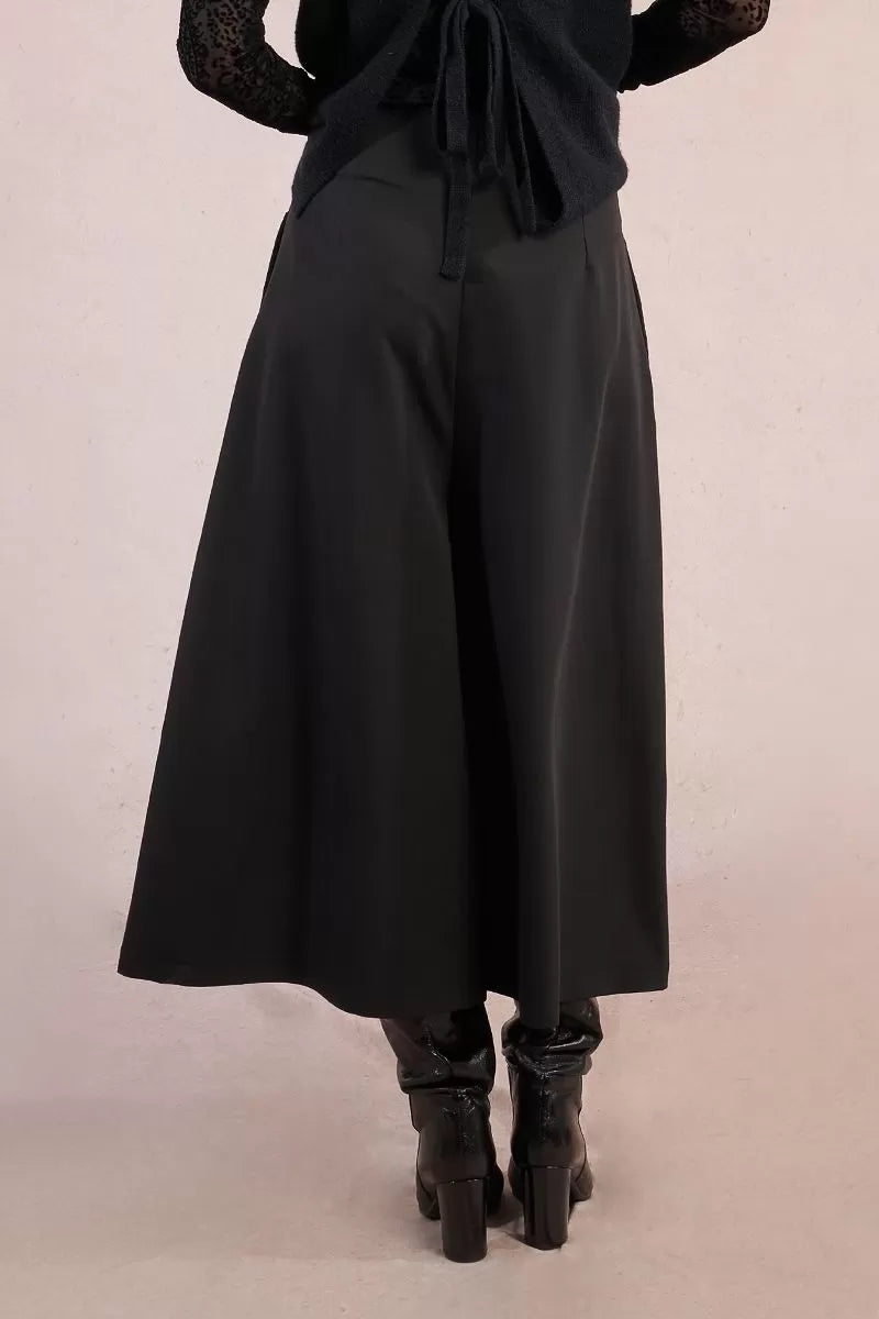 Molly Bracken P1849DN Black Culottes