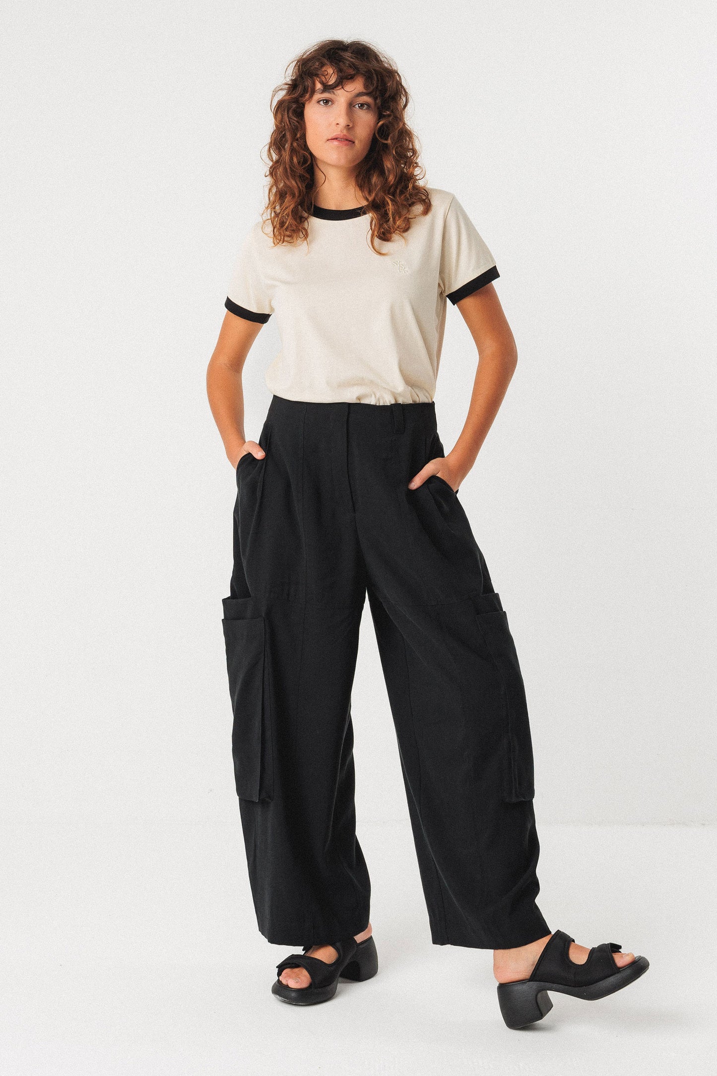 SKFK Neskur Cream & Black Trim T Shirt