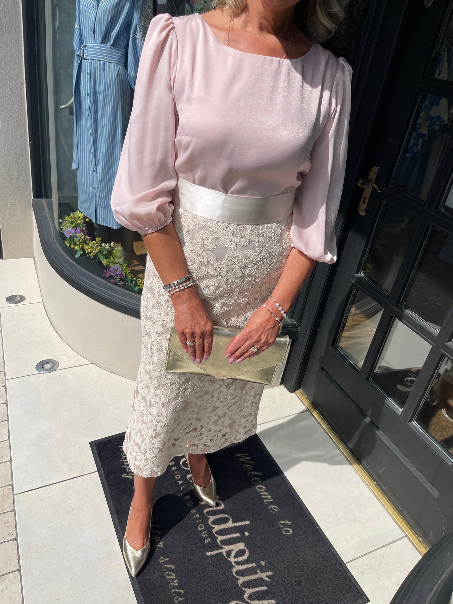 ROLEMODE Moline Beis Dress
