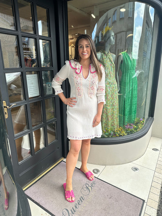 Place Du Soleil Off White Lace And Embroidery Dress