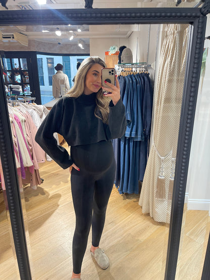 Henriette Steffensen 1372 Soft Black Short Pullover