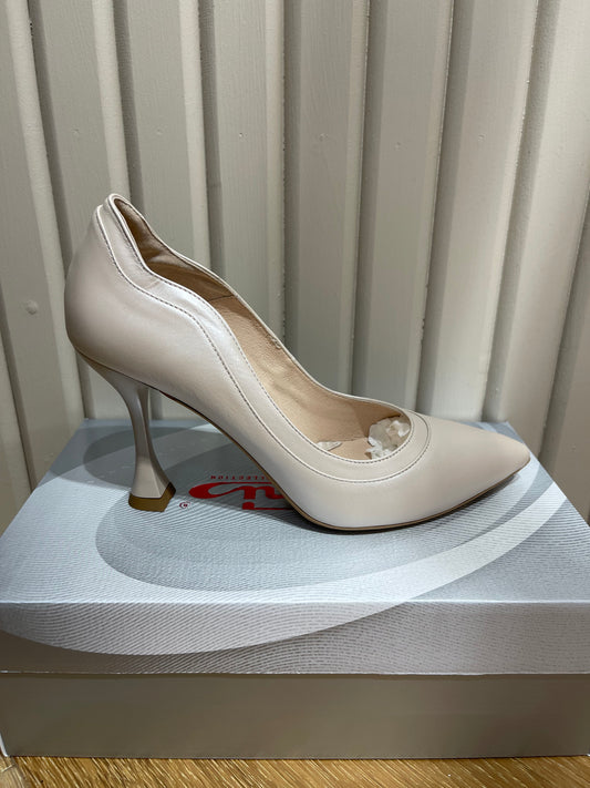 Emis Beige Flute Heel