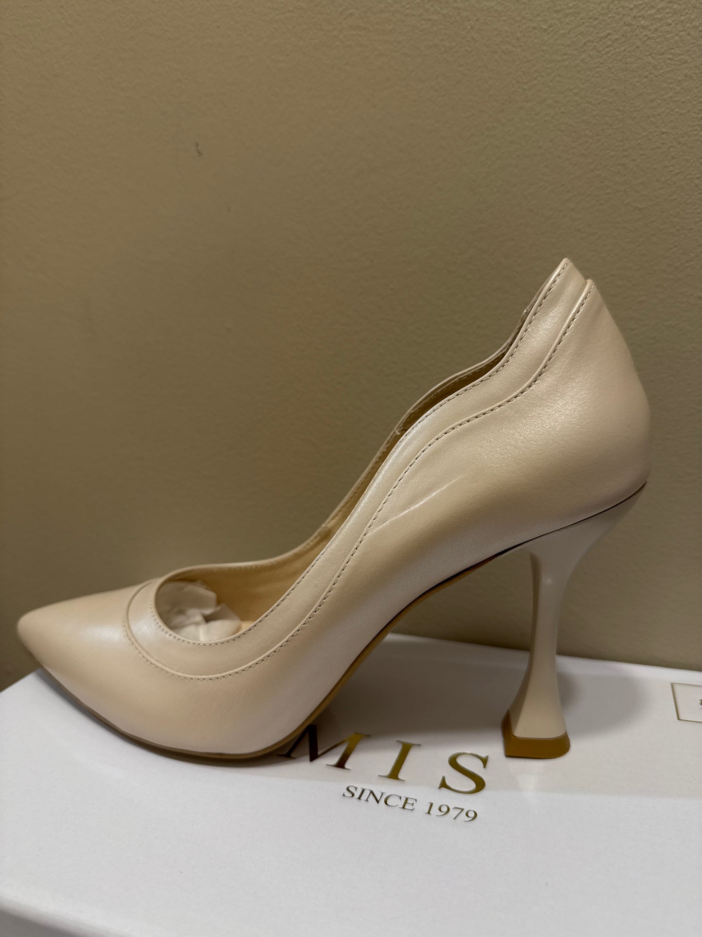 Emis Beige Heel Shoe