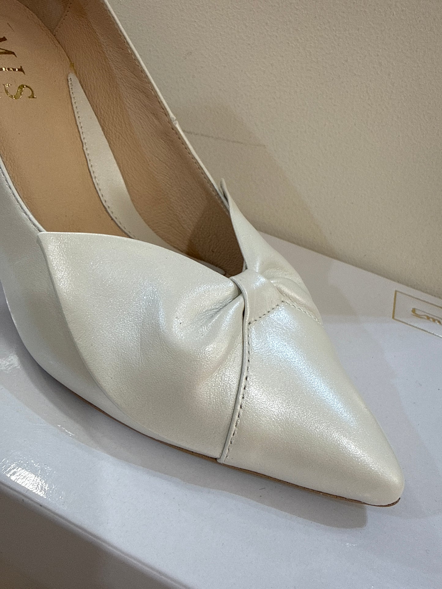 Emis Ivory Front Bow Shoe Low Cuban Heel