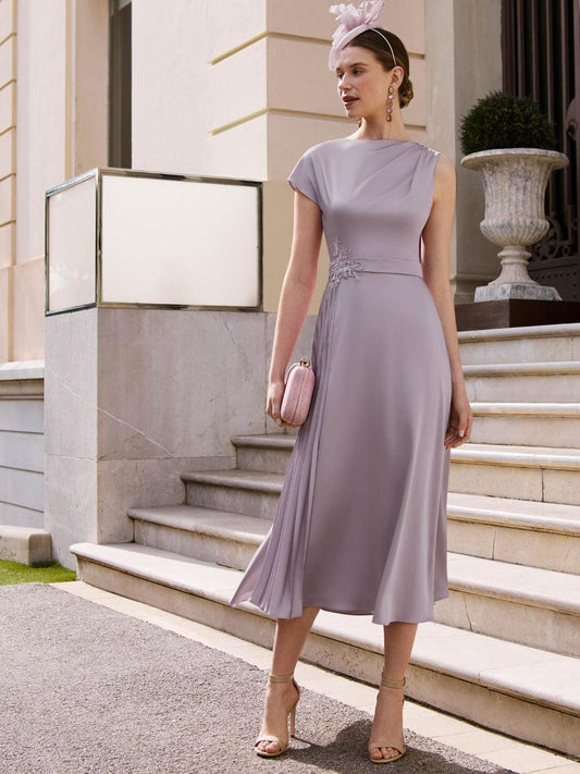 Couture Club 1G2P4 Mauve Floral Pleat Dress