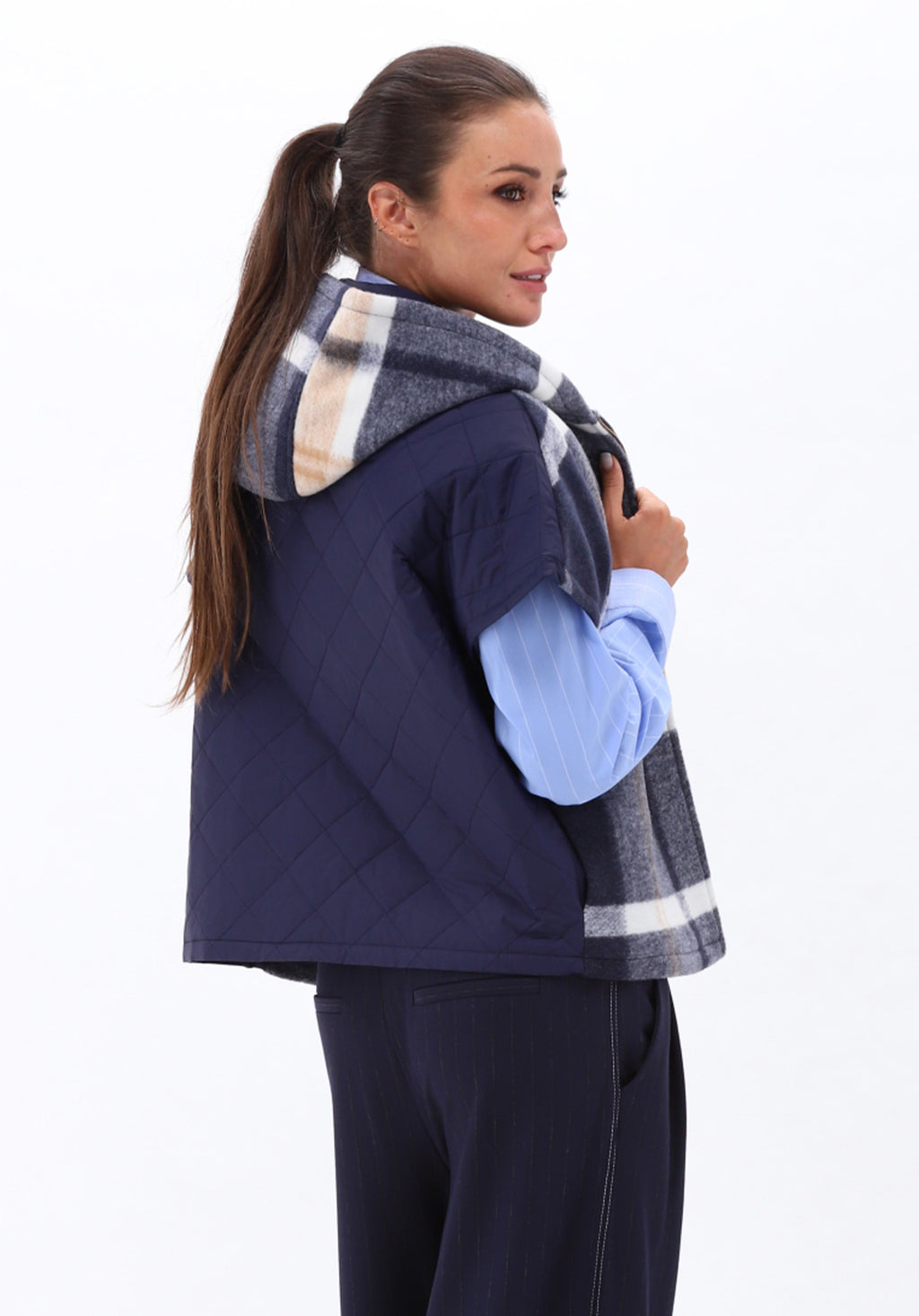 K Design D905L Tartan Vest