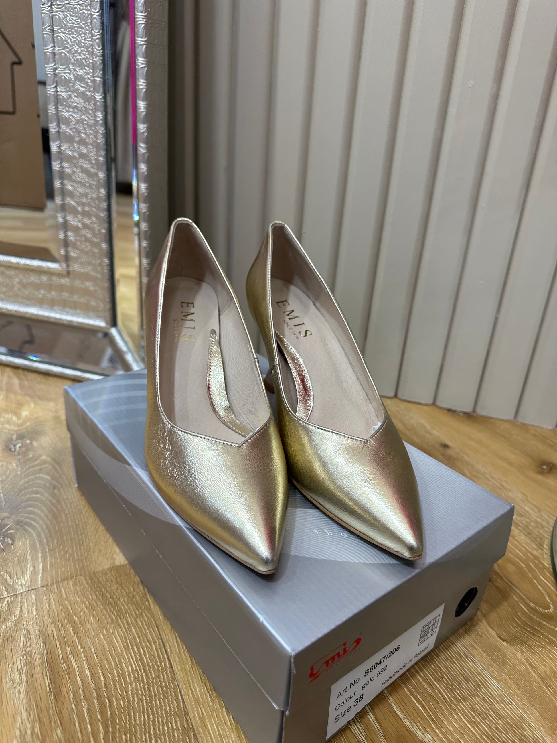 Emis Gold Low Heel Court Shoe Emis Gold Low Heel Court Shoe