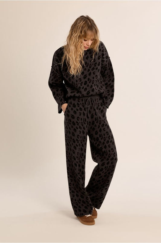 Molly Bracken E1802EN Leopard Knitted Trousers
