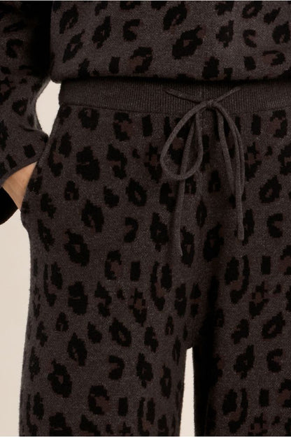 Molly Bracken E1802EN Leopard Knitted Trousers