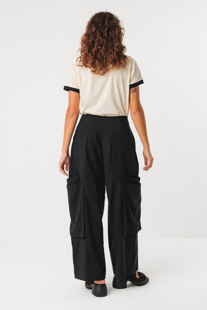 SKFK Neskur Cream & Black Trim T Shirt