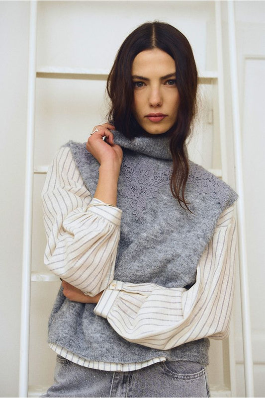 Molly Bracken LA2034EN Knitted Ash Grey Sleeveless Sweater