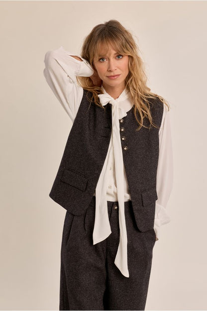 Molly Bracken P1910EN Black Woven Waistcoat