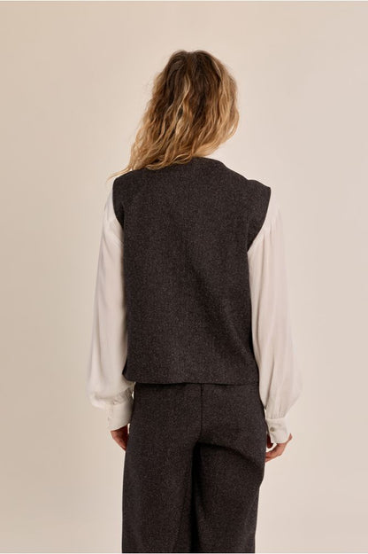 Molly Bracken P1910EN Black Woven Waistcoat